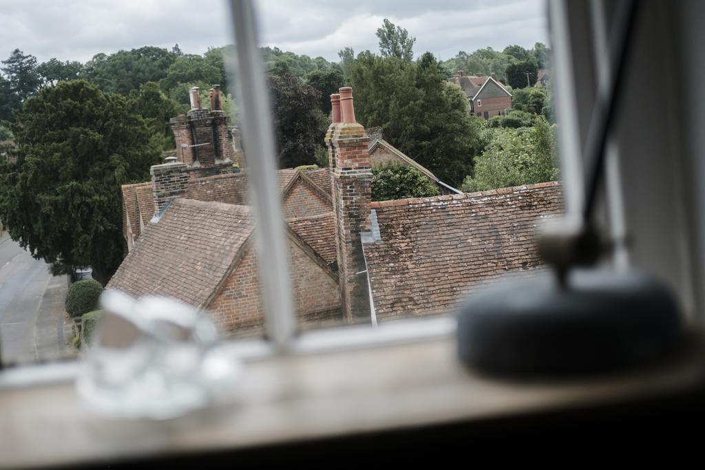Hinds Head Hotell Aldermaston Exteriör bild